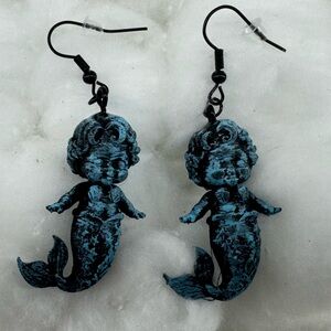 Cewtee Cakes “Mewrtee-maid” Mermaid Earrings